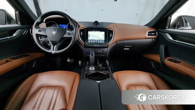 Maserati Ghibli id 3514278 из Кореи 17