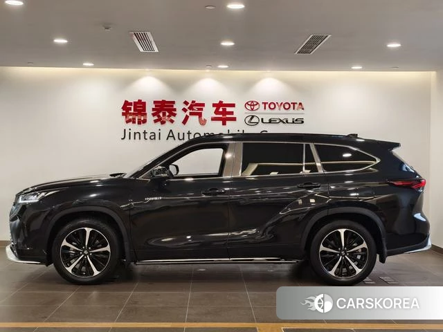 Toyota Crown Lufang id 4261254 из Китая 23
