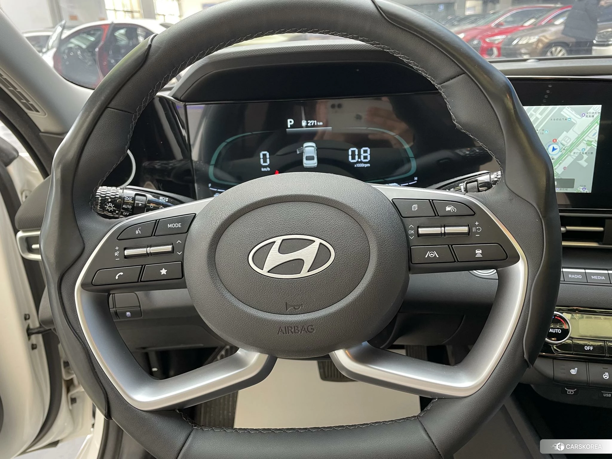 Hyundai Elantra id 4426717 из Китая 15