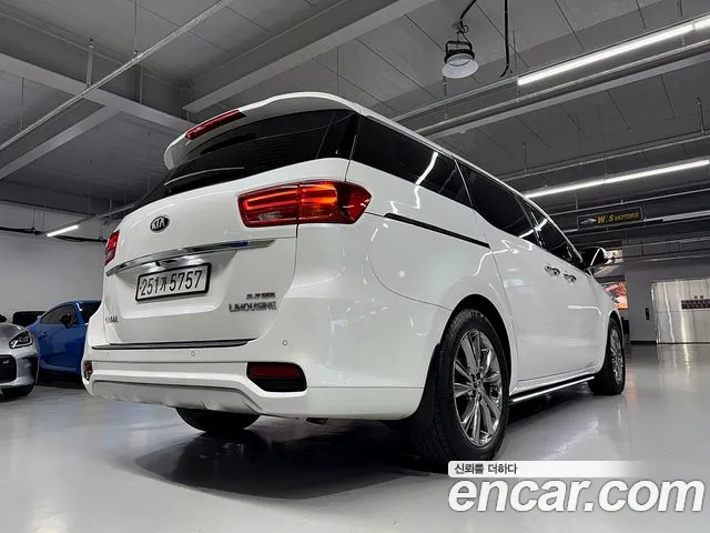 Kia The New Carnival id 2692794 из Кореи 17