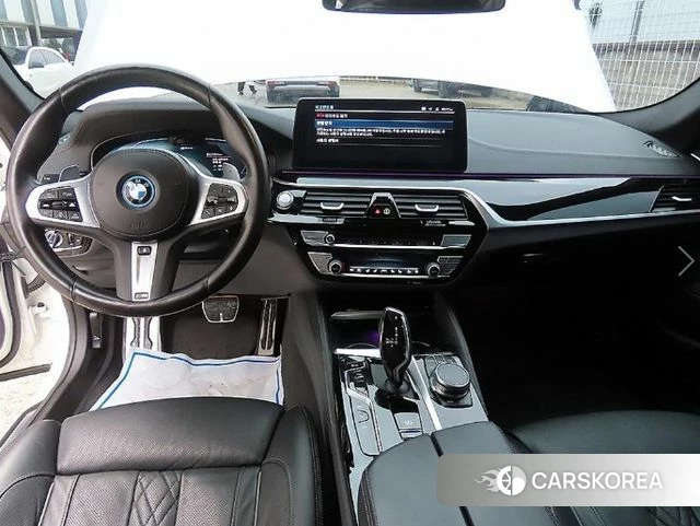 BMW 5 Series (G30) id 4388446 из Кореи 17