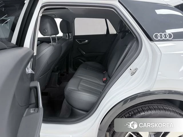 Audi Q2L id 4329039 из Китая 22
