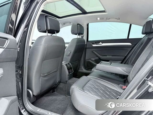 Volkswagen Magotan PHEV id 4279137 из Китая 15