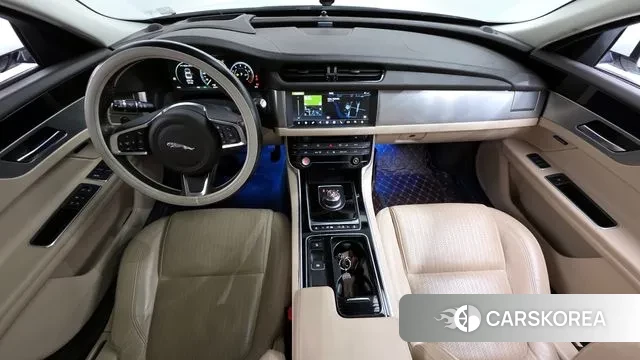 Jaguar XF (X260) id 3500118 из Кореи 17