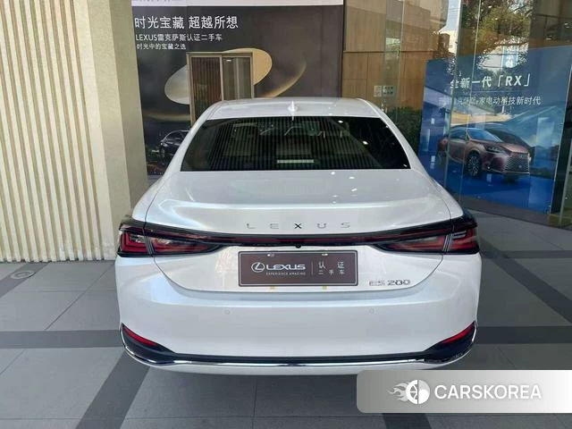 Lexus ES id 4239369 из Китая 7