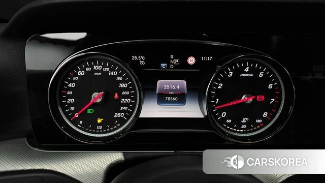 Mercedes-Benz E-Class W213 id 4702958 из Кореи 32