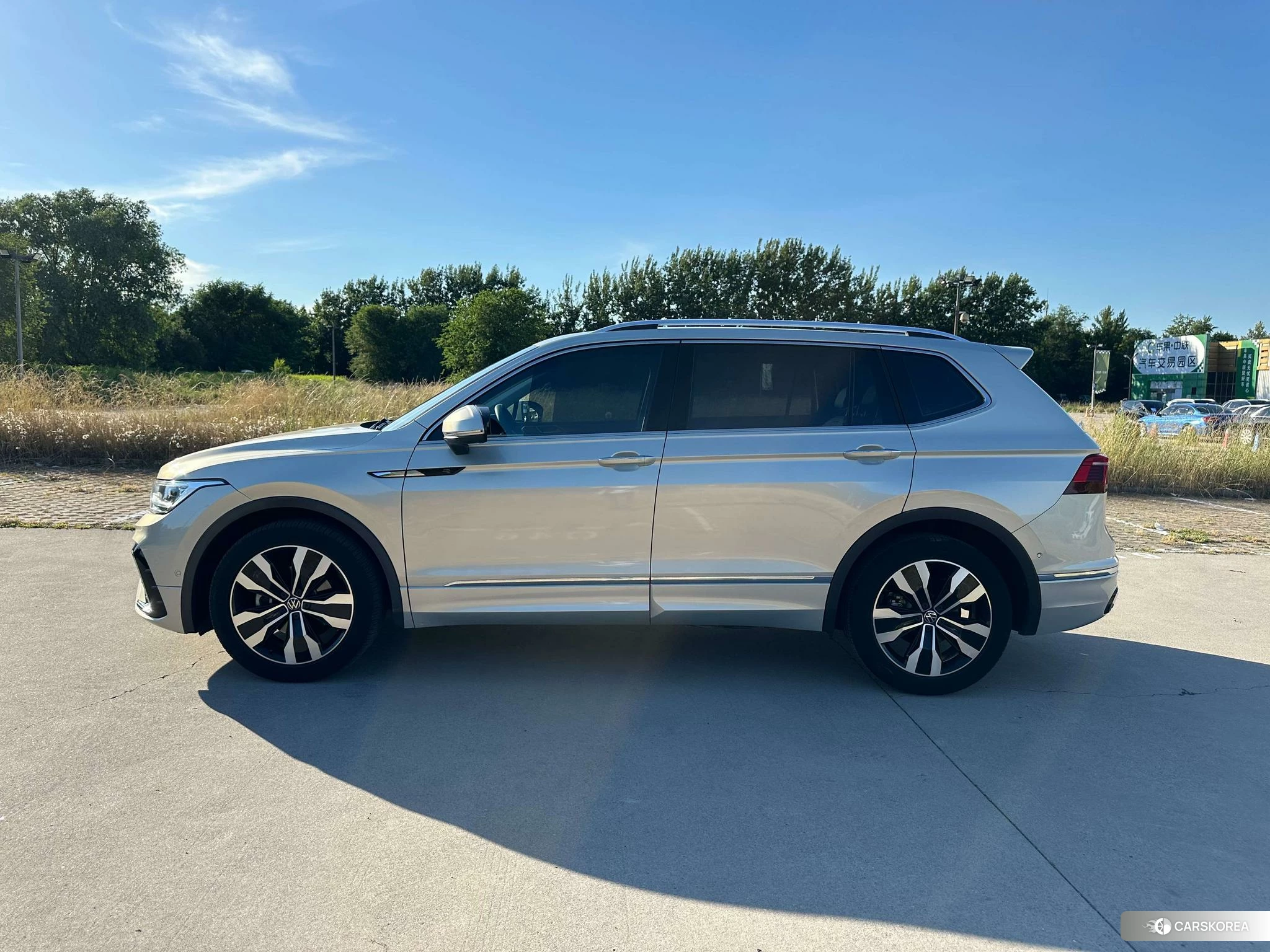 Volkswagen Tiguan L id 4441216 из Китая 26