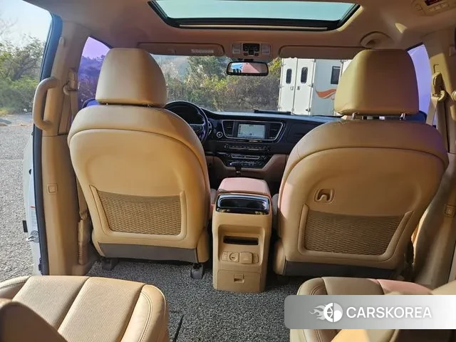 Kia All New Carnival id 3403285 из Кореи 17