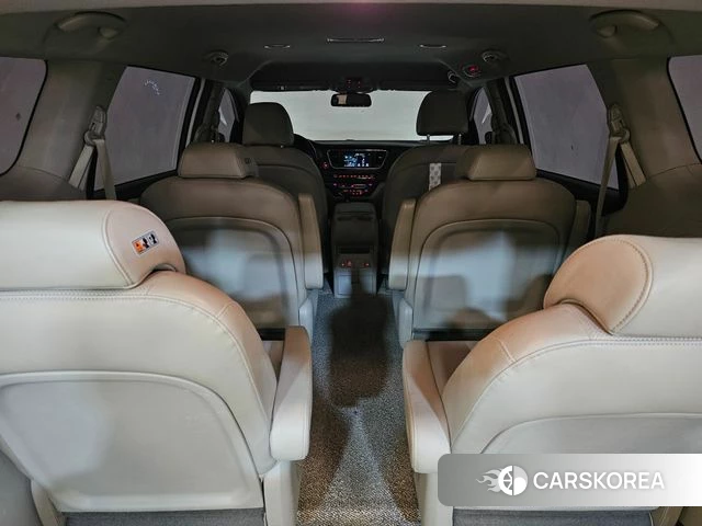 Kia The New Carnival id 4511679 из Кореи 17