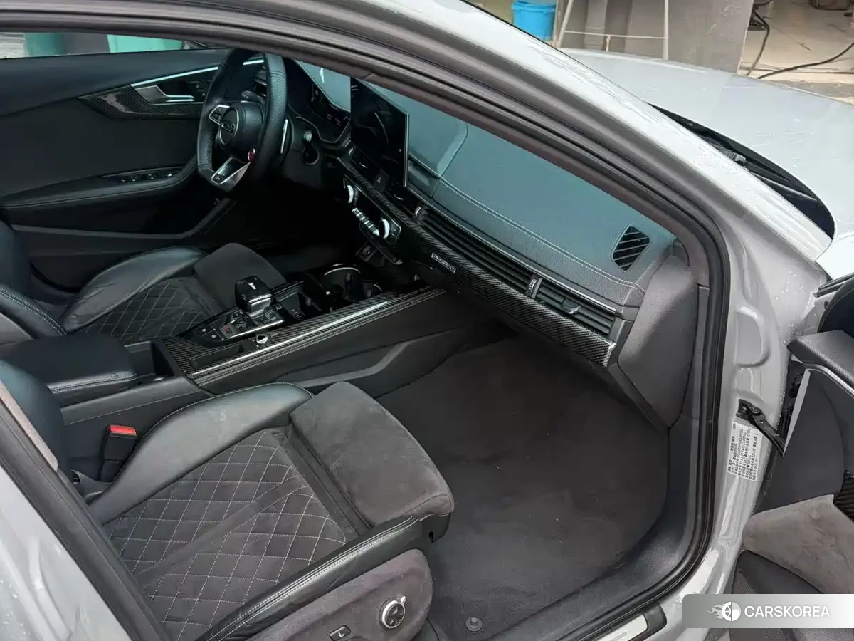 Audi RS 4 id 4548327 из Китая 7