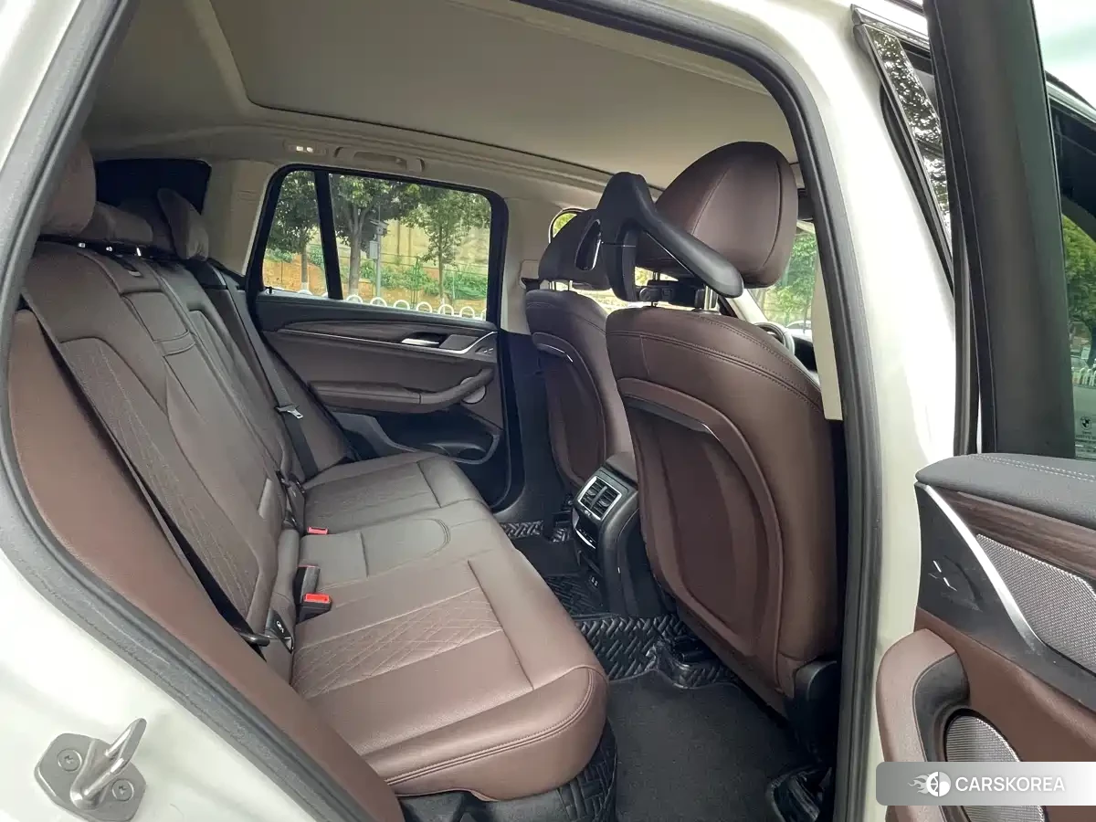 BMW X3 id 4634730 из Китая 15