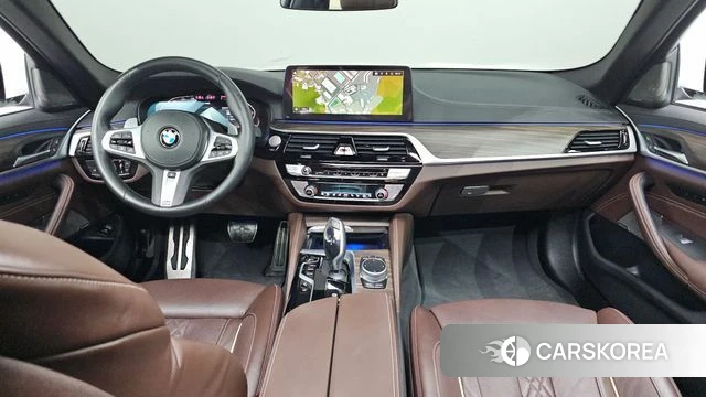 BMW 5 Series (G30) id 3954664 из Кореи 17