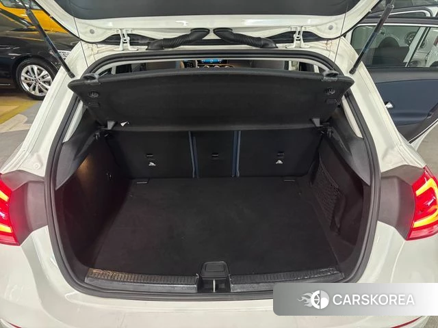 Mercedes-Benz A-Class W177 id 3844748 из Кореи 13