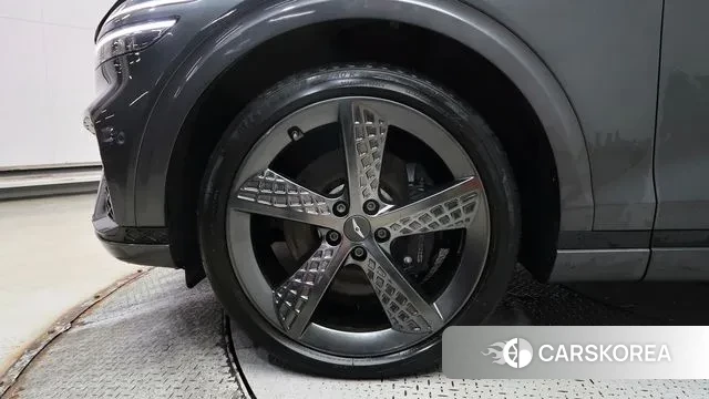 Genesis GV70 id 3788437 из Кореи 14