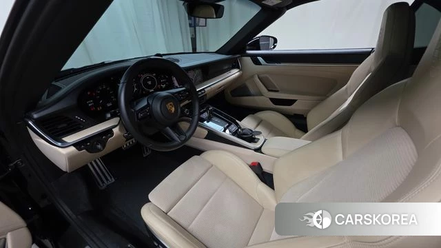 Porsche 911(992) id 4641822 из Кореи 27