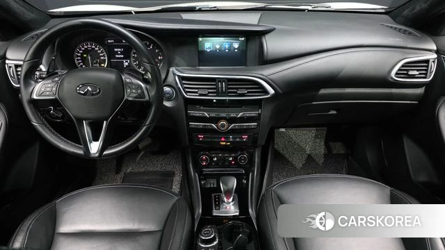 Infiniti Q30 id 4581739 из Кореи 31