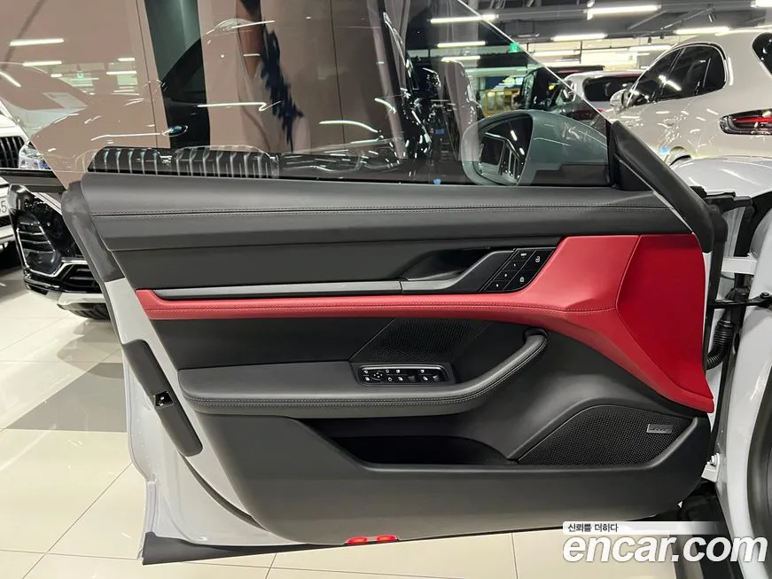 Porsche Taycan id 500853 из Кореи 12