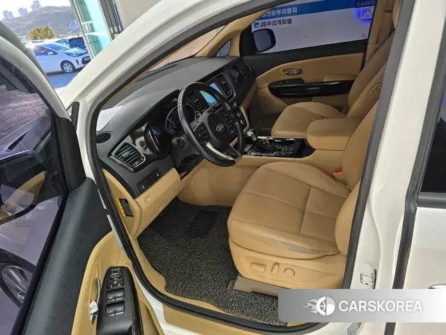 Kia The New Carnival id 3345134 из Кореи 17