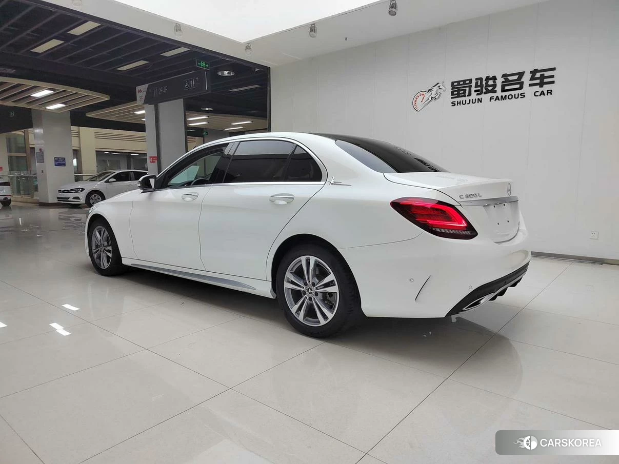 Mercedes-Benz Class C id 4419305 из Китая 16