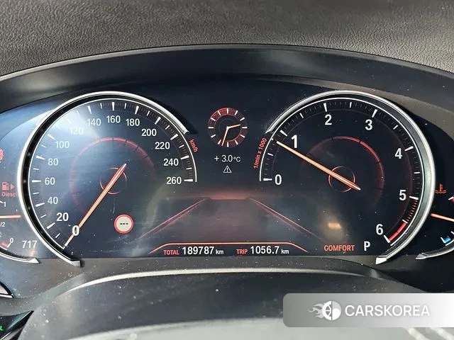 BMW 5 Series (G30) id 3709546 из Кореи 17