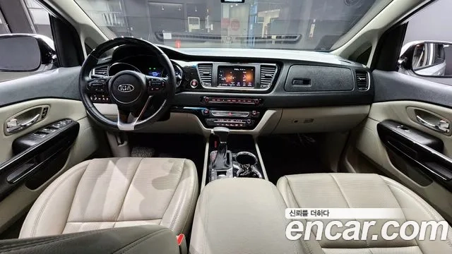 Kia The New Carnival id 2896830 из Кореи 17