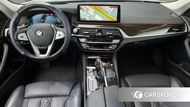 BMW 5 Series (G30) id 3581324 из Кореи 17