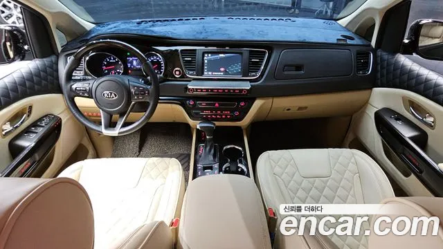 Kia The New Carnival id 2401646 из Кореи 17