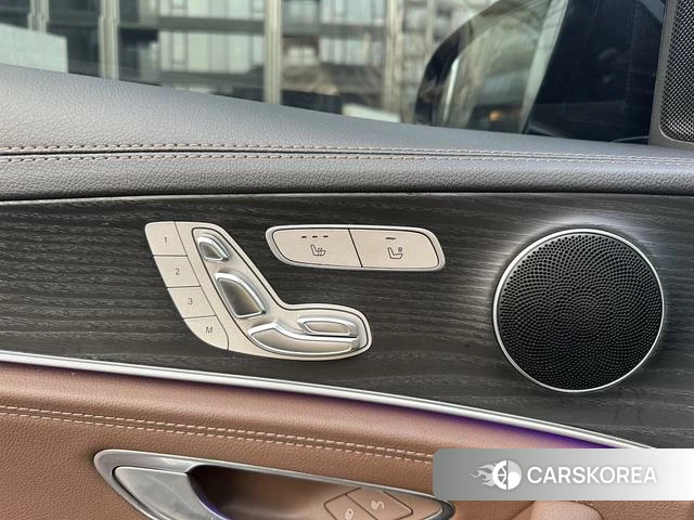 Mercedes-Benz E-class id 4271448 из Китая 8