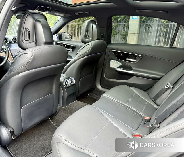 Mercedes-Benz Class C id 4265779 из Китая 18