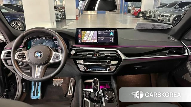 BMW 5 Series (G30) id 3856442 из Кореи 17