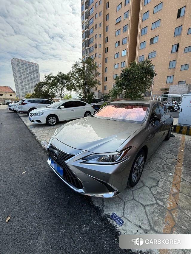 Lexus ES id 4273120 из Китая 8