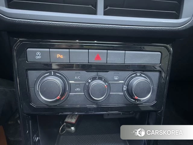 Volkswagen Exploring the shadow id 4207670 из Китая 21