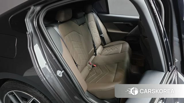 BMW 5 Series (G60) id 4565753 из Кореи 30