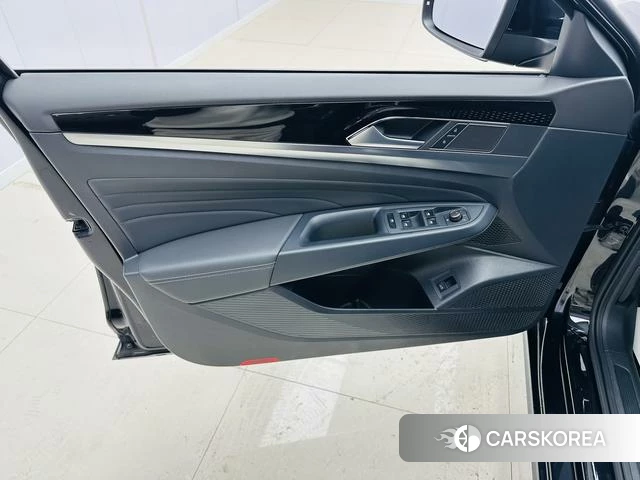 Volkswagen Passat id 4256546 из Китая 19