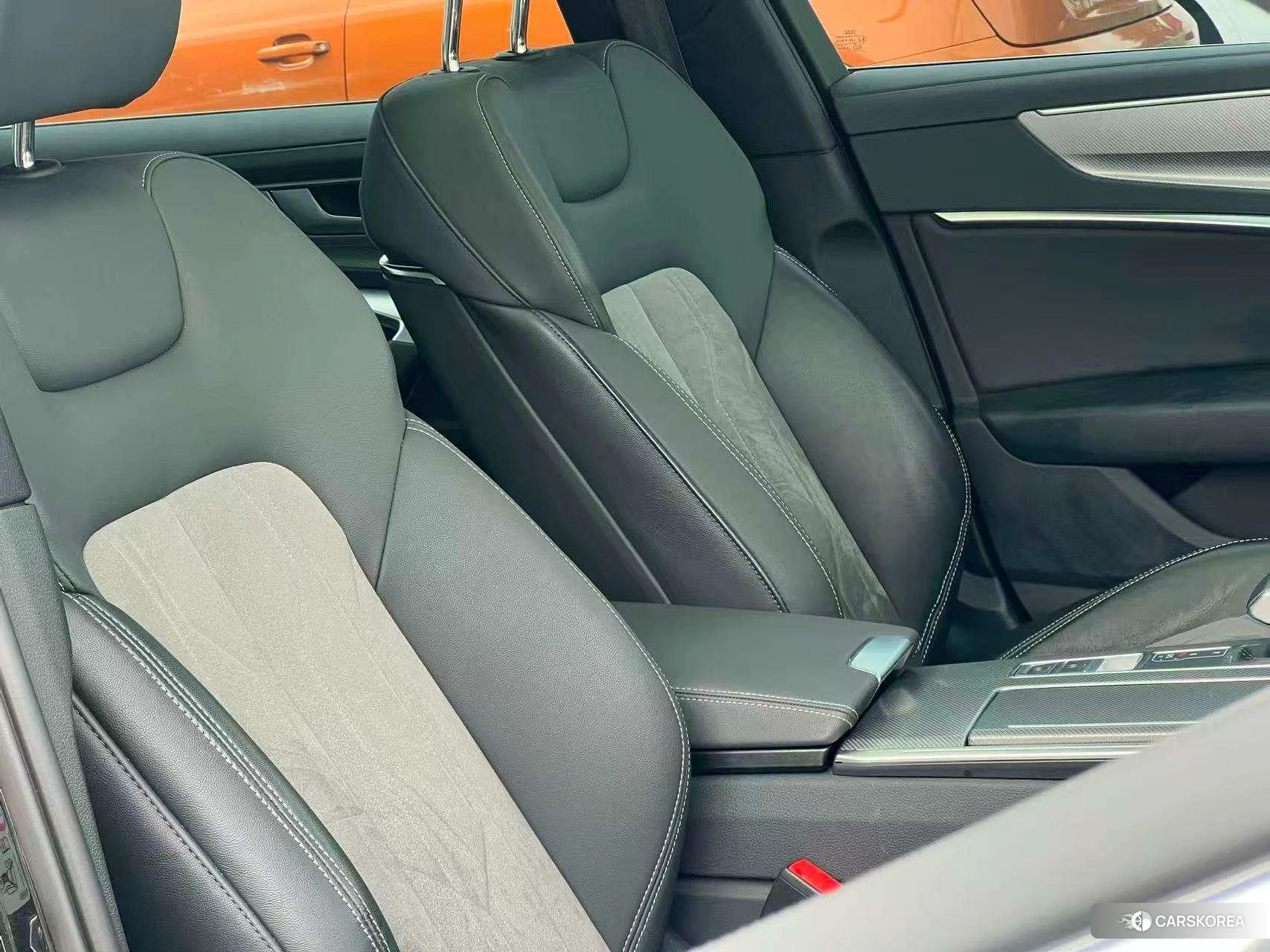 Audi A6L id 4454043 из Китая 19