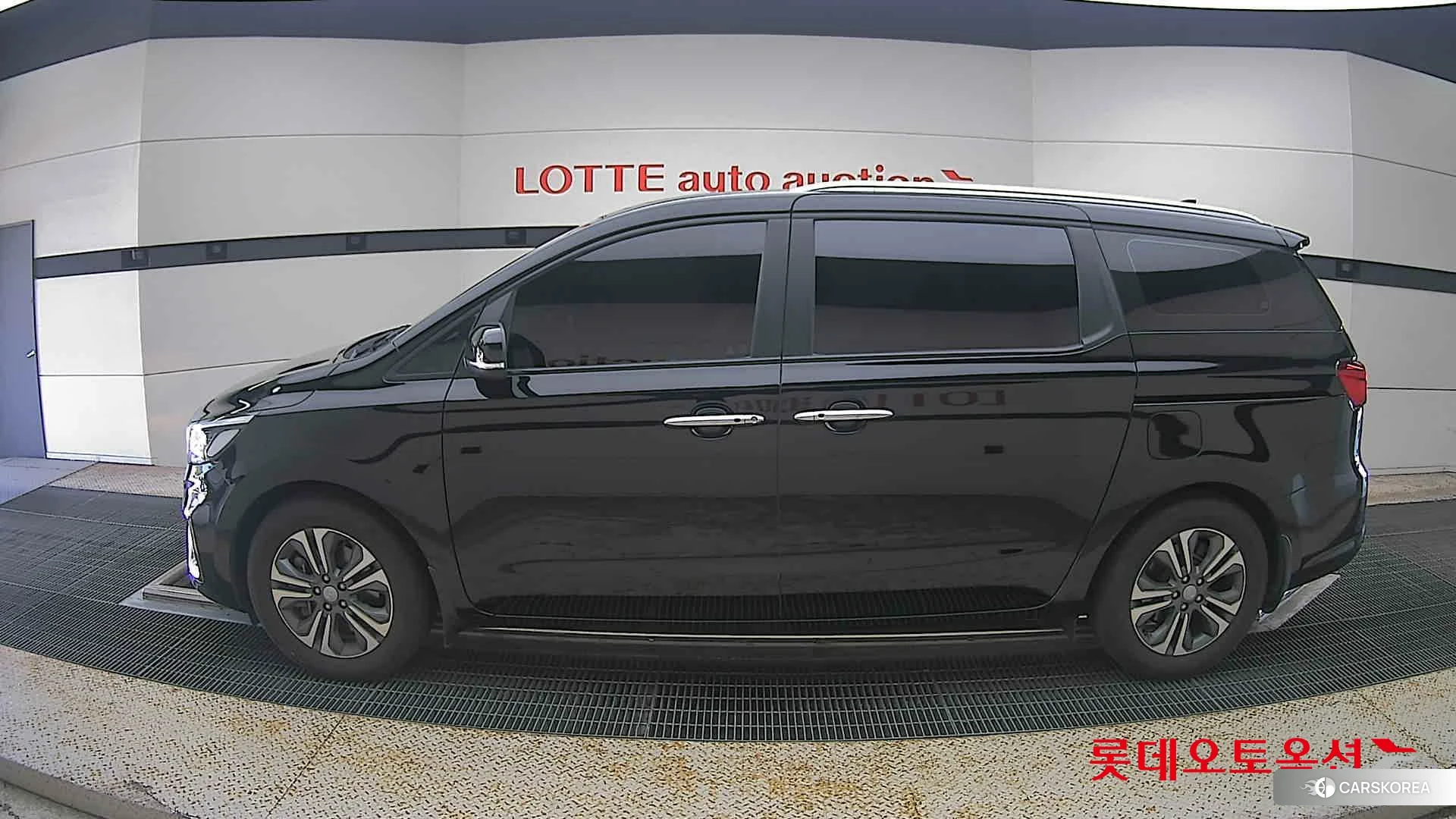 Kia Carnival id 4679358 из Кореи 35