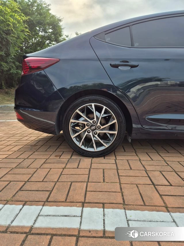 Hyundai The New Avante AD id 4459408 из Кореи 17