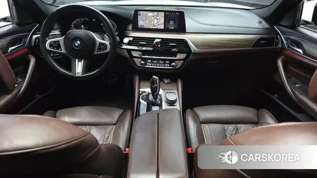 BMW 5 Series (G30) id 2985843 из Кореи 17