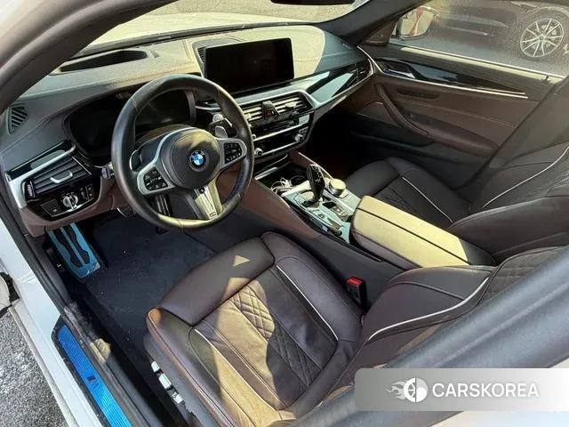 BMW 5 Series (G30) id 3522489 из Кореи 17