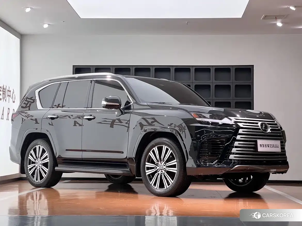 Lexus LX id 4553680 из Китая 28
