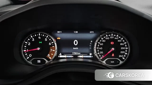 Jeep Renegade id 3333791 из Кореи 17