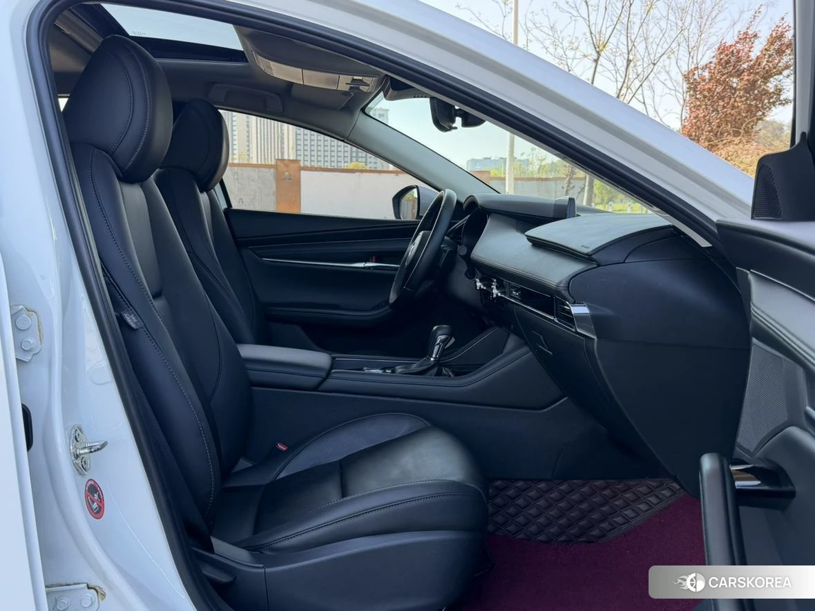 Mazda 3 id 4479687 из Китая 19