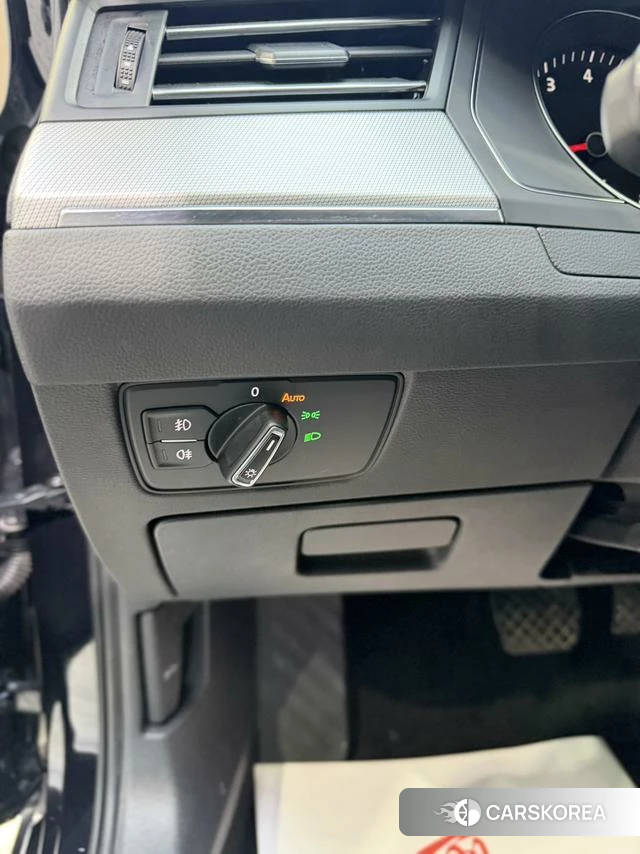 Volkswagen Magotan id 4257230 из Китая 13