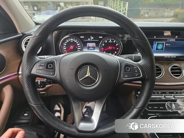 Mercedes-Benz E-Class W213 id 3413470 из Кореи 9