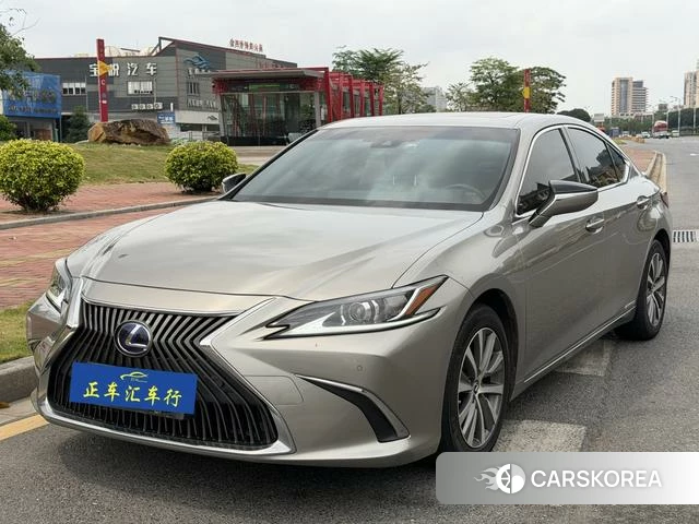 Lexus ES id 4279404 из Китая 7