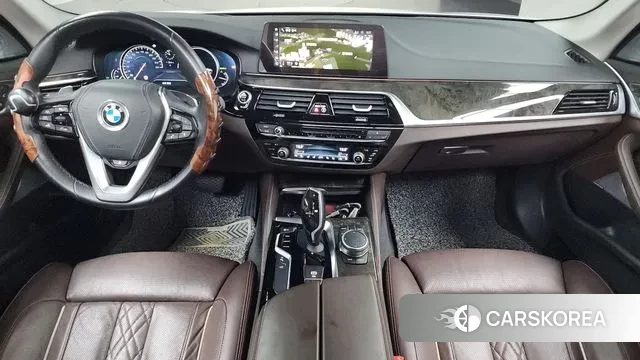 BMW 5 Series (G30) id 3000358 из Кореи 17