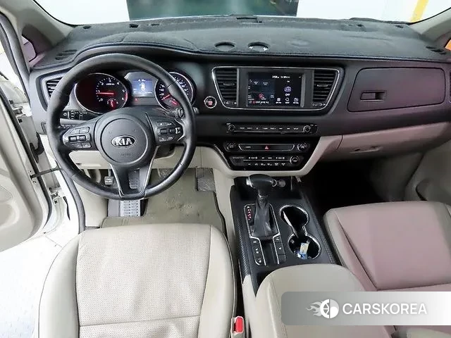 Kia The New Carnival id 3631934 из Кореи 17