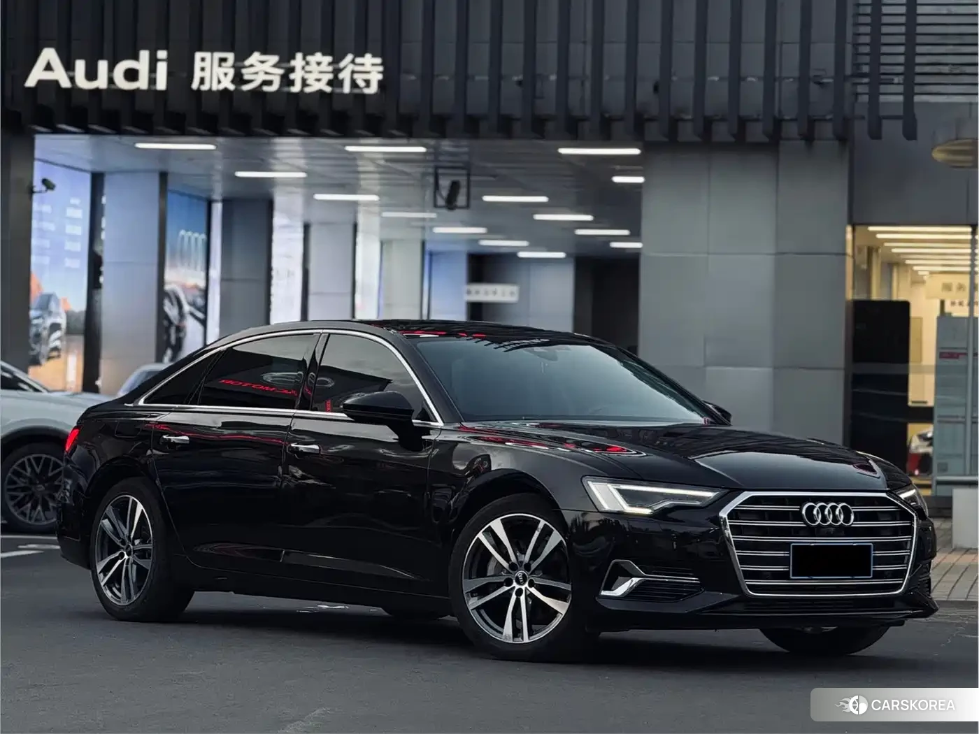 Audi A6L id 4548065 из Китая 17