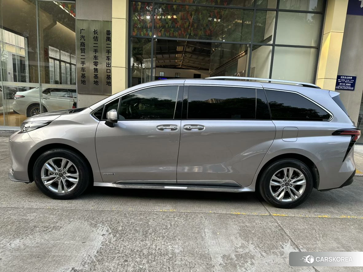 Toyota Saina id 4462065 из Китая 19