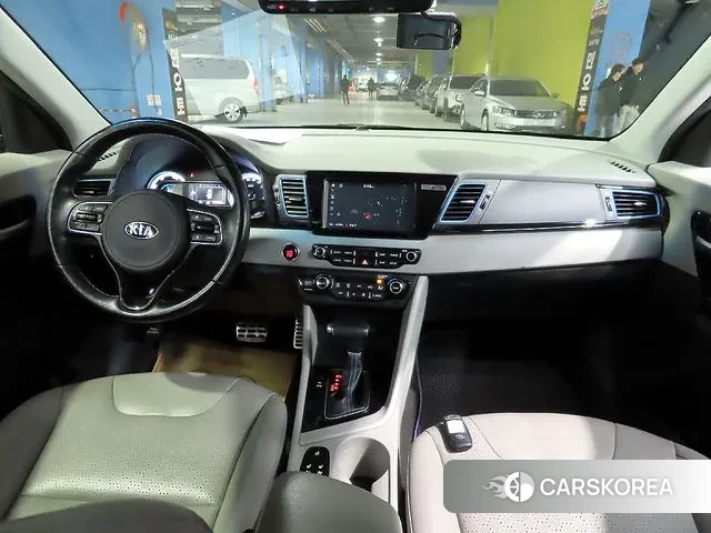 Kia Niro id 3608436 из Кореи 17